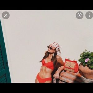 We Wore What Delilah Bottom red size medium